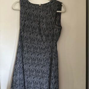 Sleeveless dress